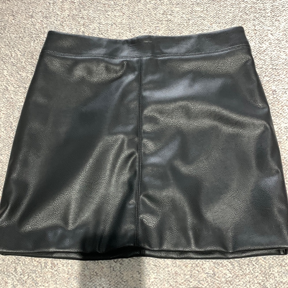 Leather look lined skirt